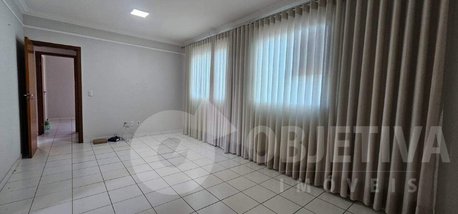 apartment em Rua Hildebrando Oliva, Santa Mônica - Uberlândia - MG
