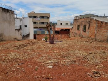 land_lot em Rua Maria Soares Chaves, Parque Xangri-Lá - Contagem - MG