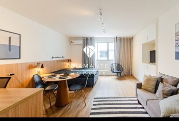 apartment em Rua Duque de Caxias, Centro Histórico - Porto Alegre - RS