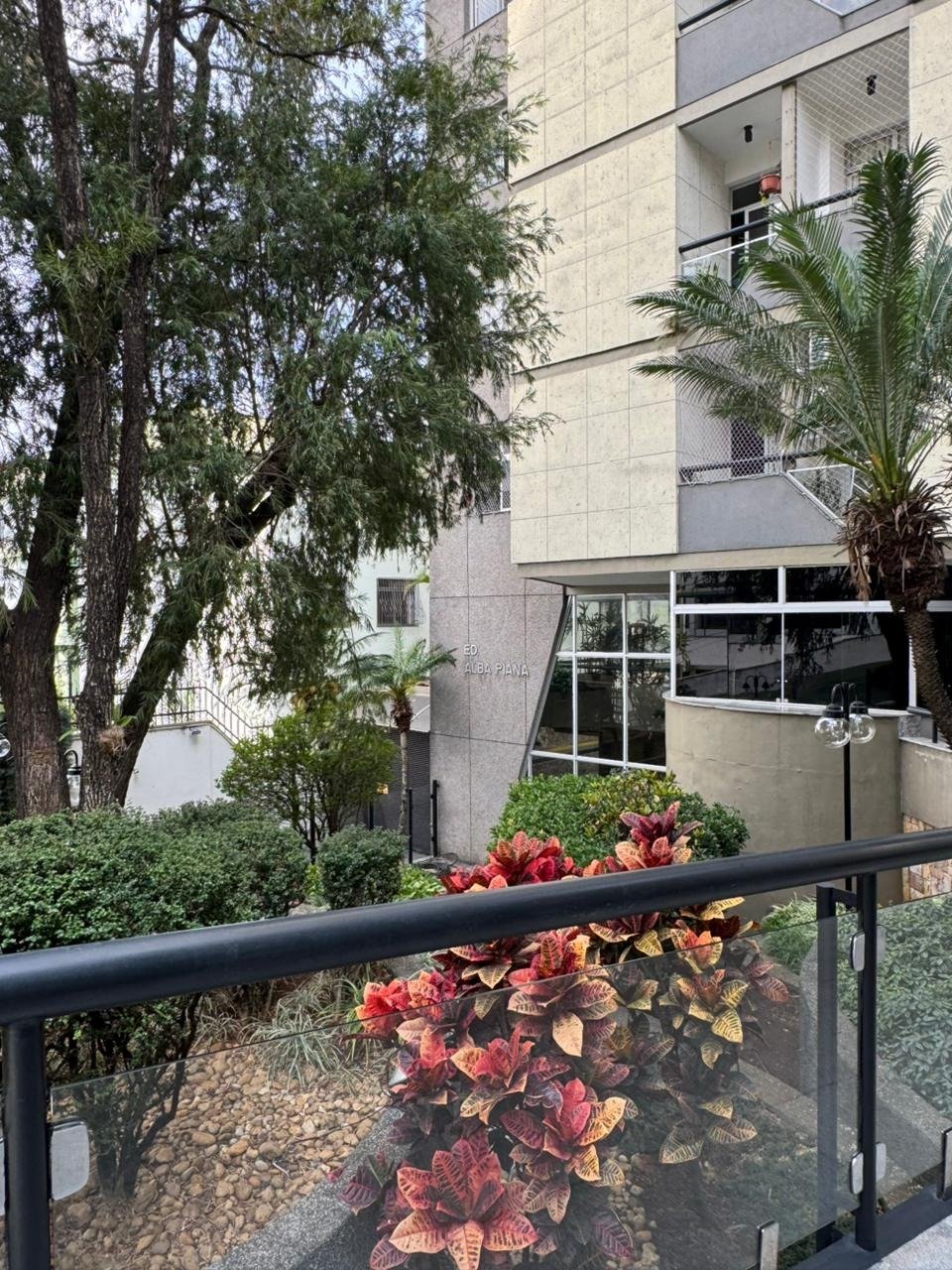 b04d13c3-6835-47ea-8acc-9b4899e6d0ef