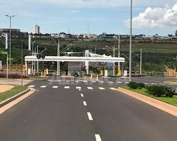 land_lot em Avenida Floriano Peixoto, Granja Marileusa - Uberlândia - MG