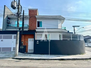 house em Rua Nazareno, Glória - Joinville - SC