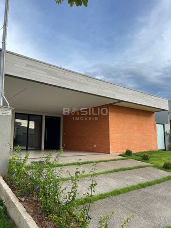 house em Rua J-02, Residencial Parqville Jacarandá - Aparecida de Goiânia - GO