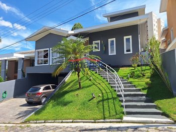house em Rua Mahatma Gandhi, Vila Zezé - Jacareí - SP