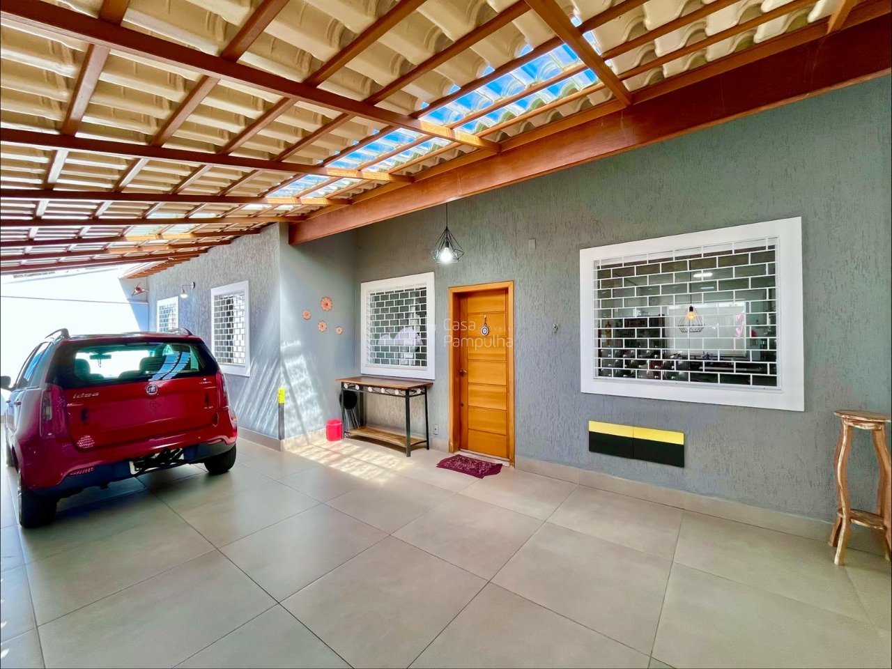 Casa com 3 quartos — Santa Mônica, Belo Horizonte