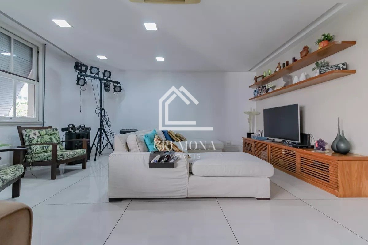 original894818433-165