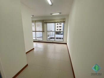 office em Avenida Prefeito Osmar Cunha, Centro - Florianópolis - SC