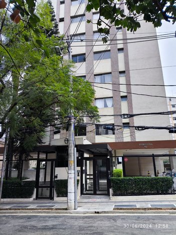 apartment em Rua Comendador Miguel Calfat, Vila Nova Conceição - São Paulo - SP