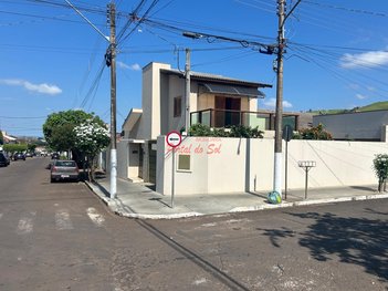 house em Rua Dezenove de Dezembro, Centro - Santo Antônio da Platina - PR