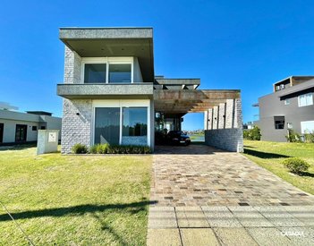 house em Avenida Diamante, Rainha do Mar - Xangri-Lá - RS