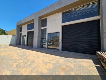 industrial em Robert Koch, Aragarça - Londrina - PR