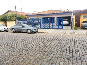 house em Rua Doutor Zeferino Alves do Amaral, Centro - Atibaia - SP