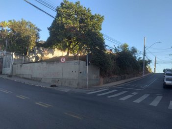 house em Rua Bernardo Monteiro, Camilo Alves - Contagem - MG