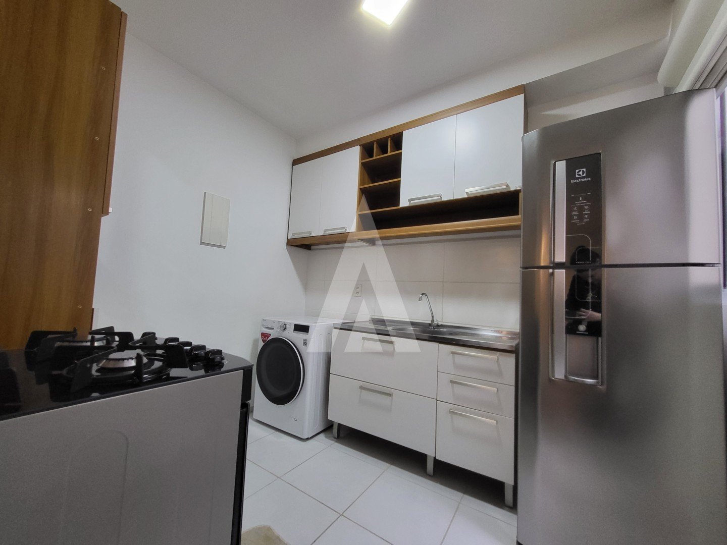 COZINHA COMPLETA COM LAVANDERIA CONJUGADA
