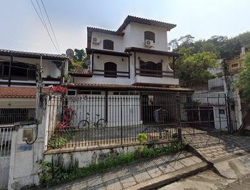 house em Rua Desembargador Felício Panza, Santa Rosa - Niterói - RJ