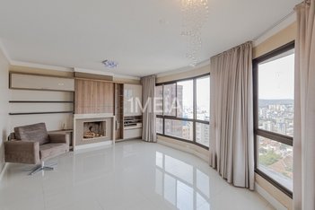apartment em Rua Cônego Viana, Rio Branco - Porto Alegre - RS