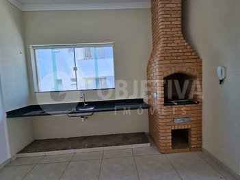 apartment em Avenida Doutor Misael Rodrigues de Castro, Santa Mônica - Uberlândia - MG