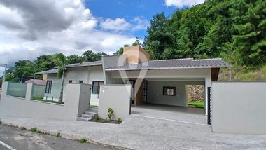 house em Rua Guilherme Menegotti, Chico de Paulo - Jaraguá do Sul - SC