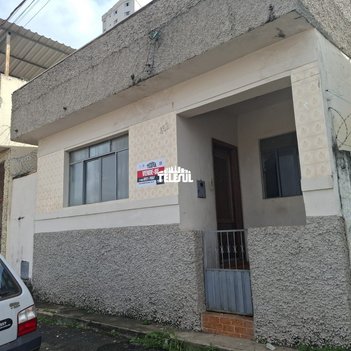 house em Rua Professora Elisa Fonseca, Vila Morais - Varginha - MG