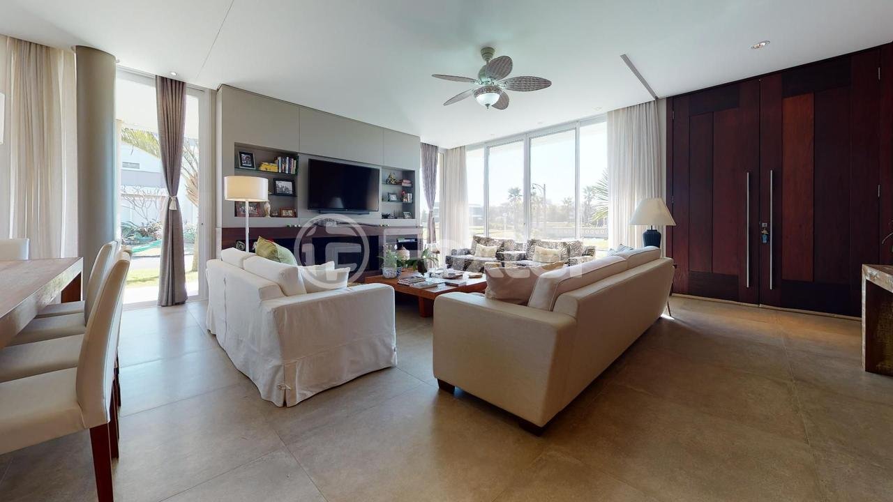 Condominio-Playa-Vista-Casa-K1-Xangri-laRS-Living-Room.jpg