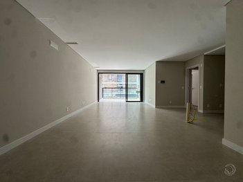 apartment em dos Polvos, Jurerê - Florianópolis - SC