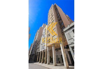apartment em Rua Jerônimo Coelho, Centro Histórico - Porto Alegre - RS