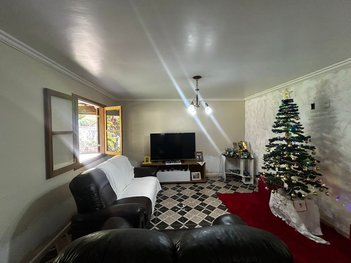 house em Rua Genésio Belizário de Moura, Araras - Petrópolis - RJ