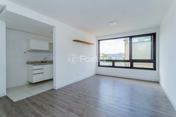 apartment em Rua São Mateus, Jardim do Salso - Porto Alegre - RS