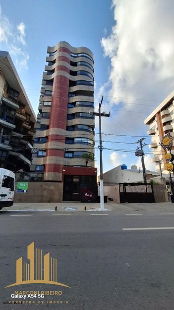 apartment em Avenida Doutor Antônio Gouveia, Pajuçara - Maceió - AL