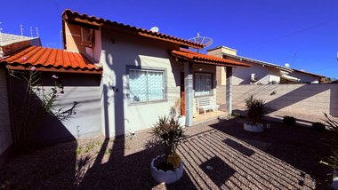 house em Rua Gralha Azul, Praça - Tijucas - SC