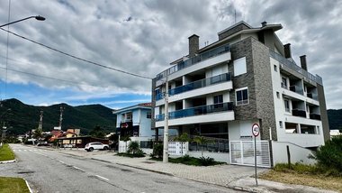 apartment em Estrada João Belarmino da Silva, Pântano do Sul - Florianópolis - SC