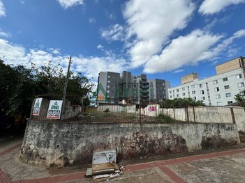 land_lot em Rua Brasil, Centro - Londrina - PR