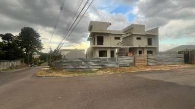 house em Rua Doutor Lubumir Viergbiski, Campo Comprido - Curitiba - PR