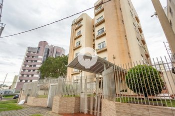apartment em Rua Petit Carneiro, Água Verde - Curitiba - PR