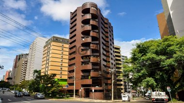apartment em Avenida Sete de Setembro, Água Verde - Curitiba - PR