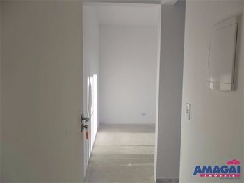 apartment em Avenida Lucas Nogueira Garcez, Cidade Nova Jacareí - Jacareí - SP