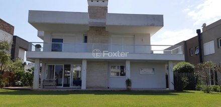 house em Avenida Homero Ribeiro, Centro - Xangri-Lá - RS