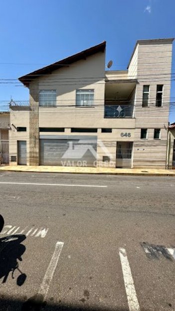 house em Avenida São José, Centro - Varginha - MG