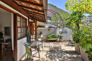 apartment em Rua General Cristóvão Barcelos, Laranjeiras - Rio de Janeiro - RJ