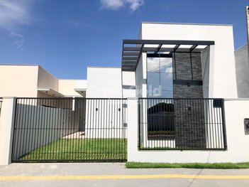 house em Rua das Azaleias, Setor Comercial - Sinop - MT