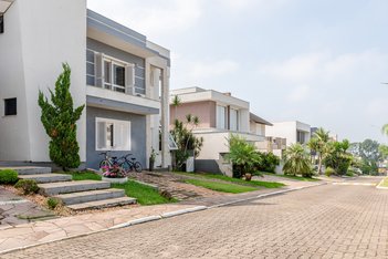 house em Avenida Edgar Pires de Castro, Hípica - Porto Alegre - RS