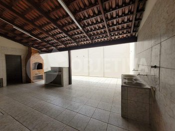 house em Rua Padre Américo Ceppi, Brasil - Uberlândia - MG