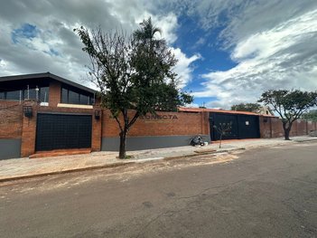 house em Rua Edu Chaves, São Pedro - Londrina - PR