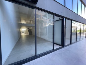 business em Rodovia José Carlos Daux, Saco Grande - Florianópolis - SC