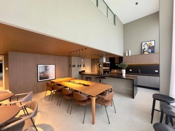 apartment em Rua Lamenha Lins, Parolin - Curitiba - PR