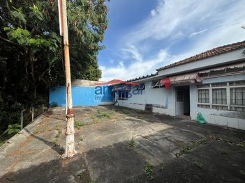 commercial_building em Rua Chiquinha Schurig, Jardim Marister - Jacareí - SP