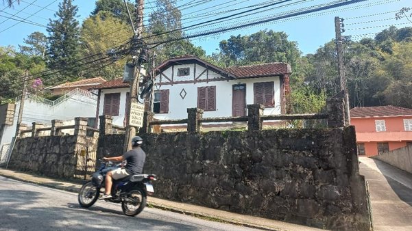 Cômodo Condomínio