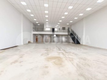 business em Avenida Rondon Pacheco, Saraiva - Uberlândia - MG