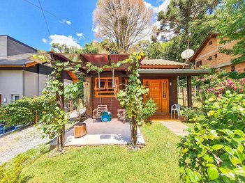 house em Rua Roma, Mato Queimado - Gramado - RS