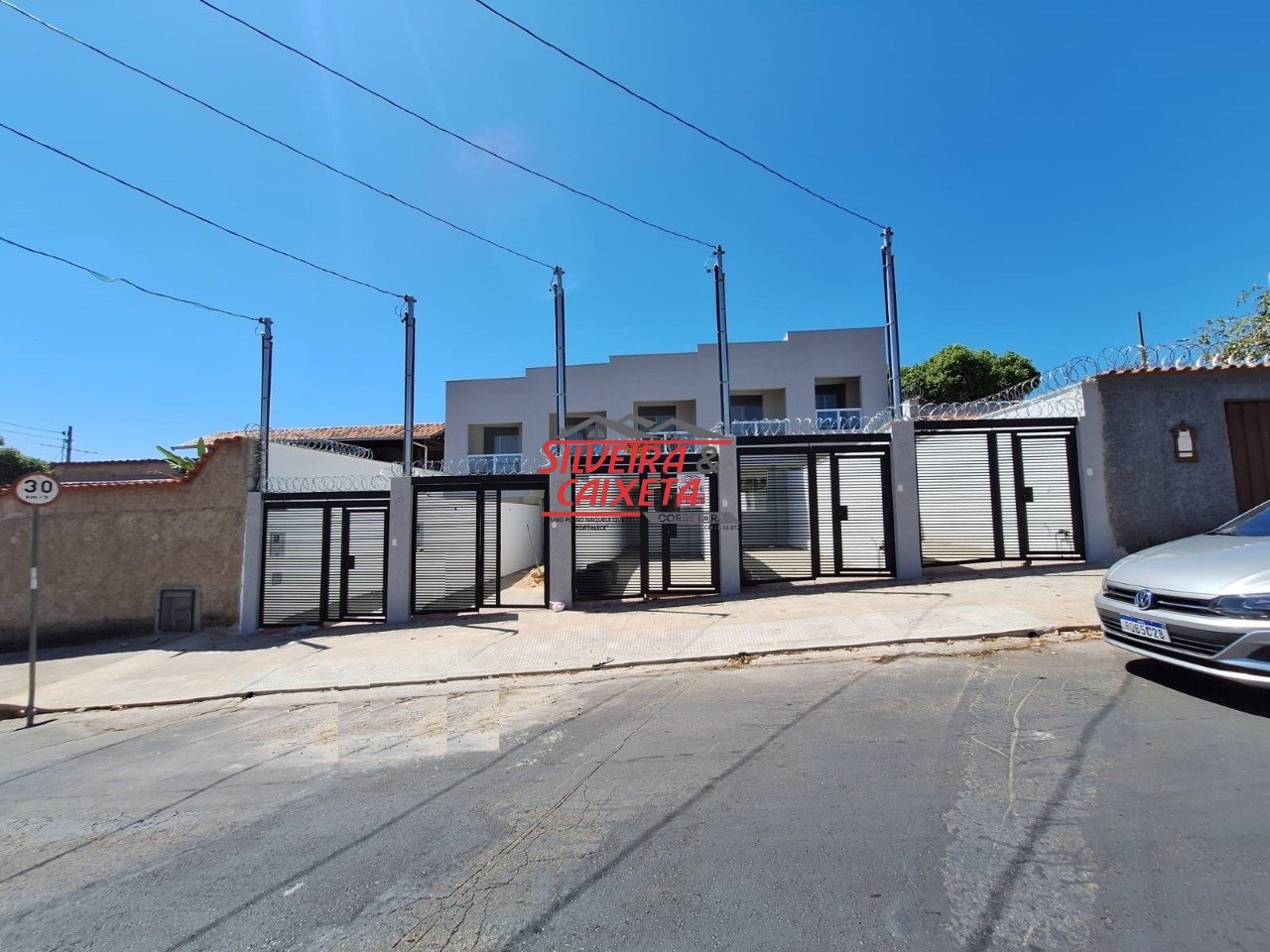 Casa com 2 quartos — Floramar, Belo Horizonte